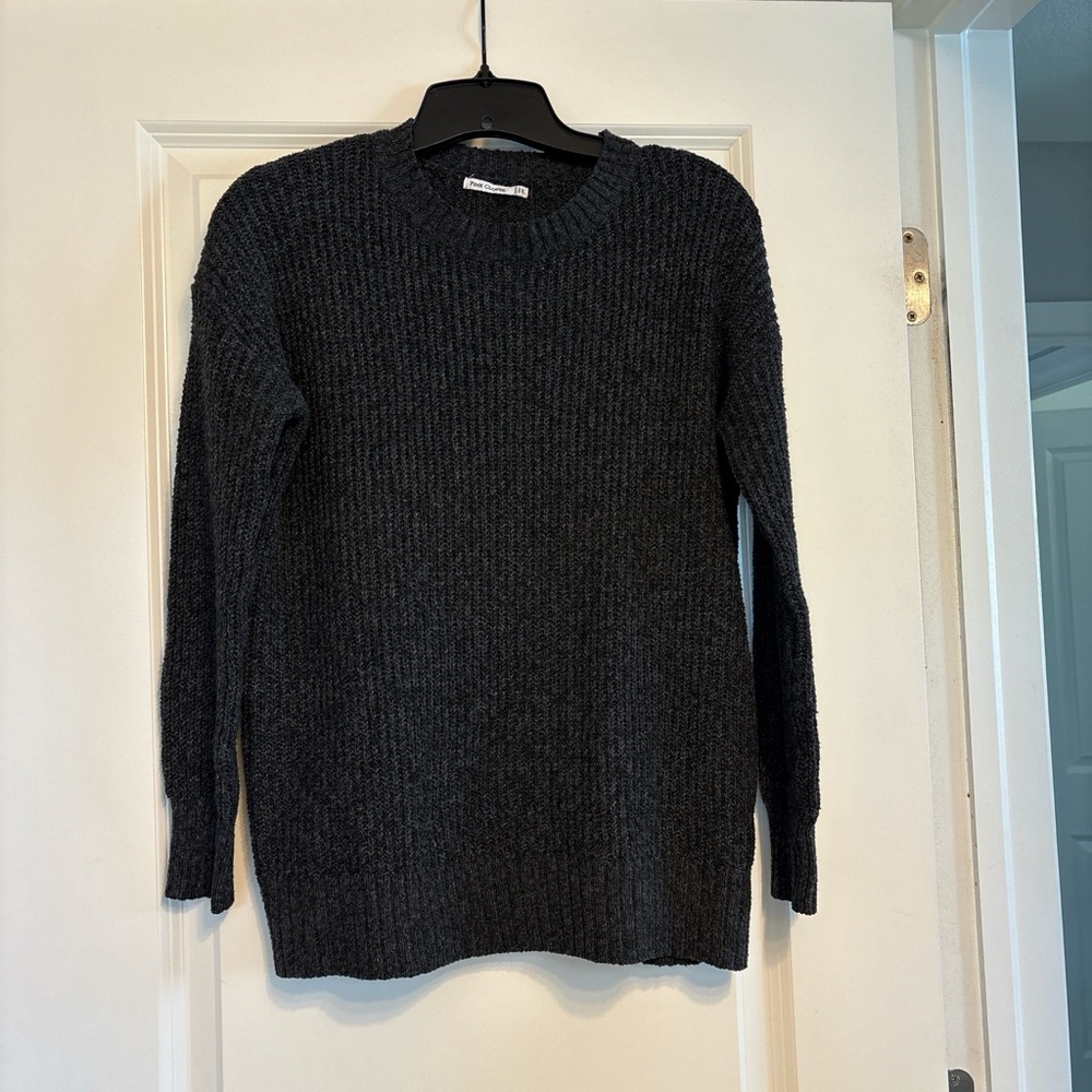 Pink Clover Women’s Charcoal Grey Crewneck Sweater